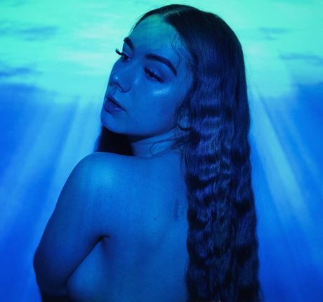 aisselles poilues onlyfans érotique exclusif galeries