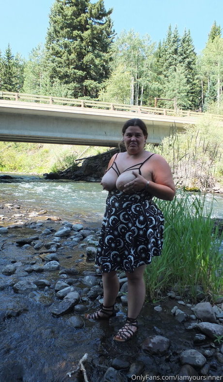 iamyoursinner star du porno xxx galerie