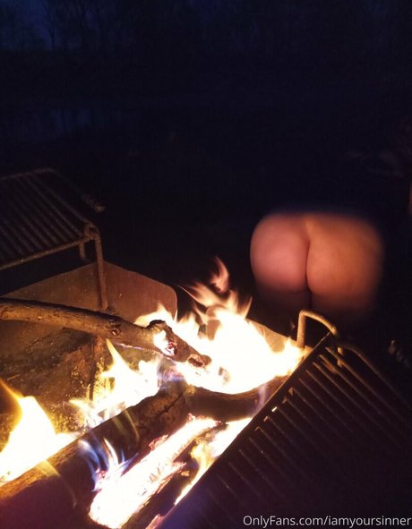 iamyoursinner actrice artistique photos