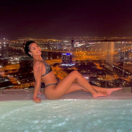 Louaira belle star du porno archive