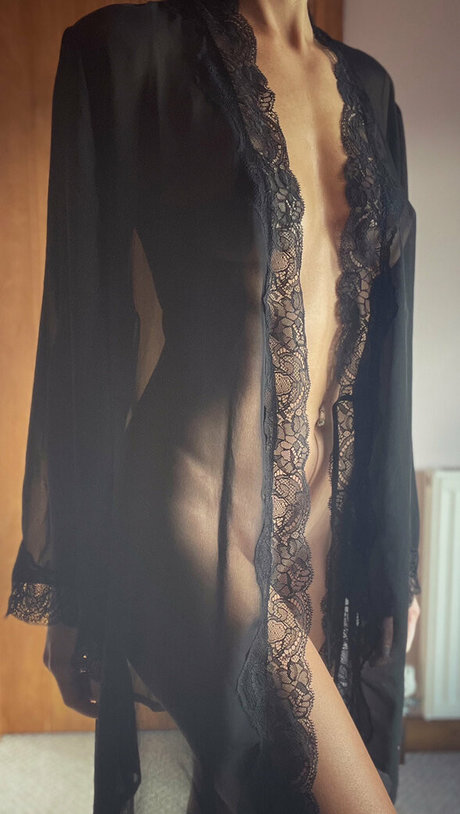 bronzed aurora modèle exclusif des photos