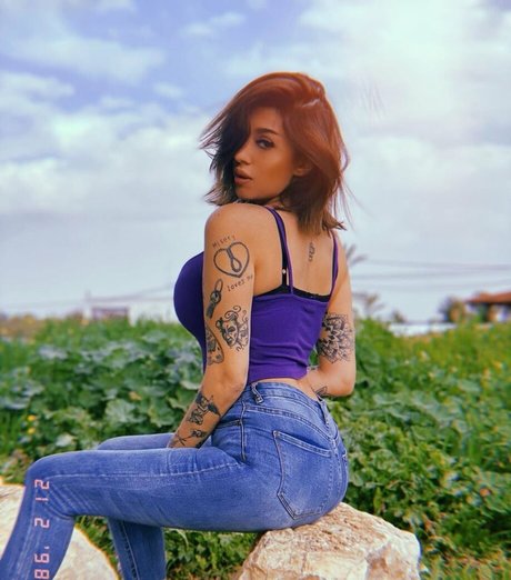 May Bakshi star du porno hd galeries