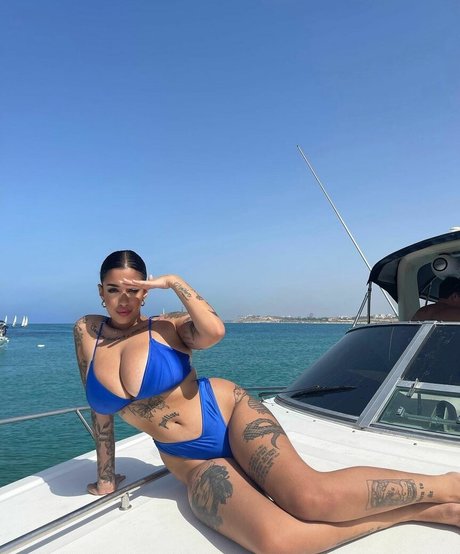 chatte dégoulinante et humide onlyfans haute définition érotique image