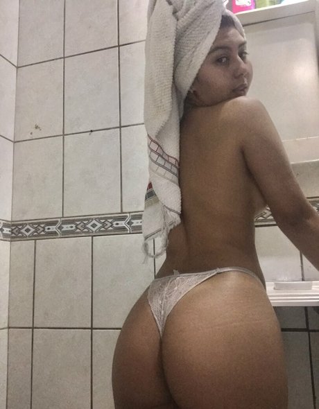 Sanbelly star du porno parfaite photo