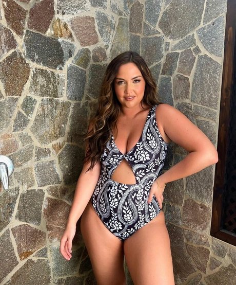 Jacqueline Jossa art star du porno galeries