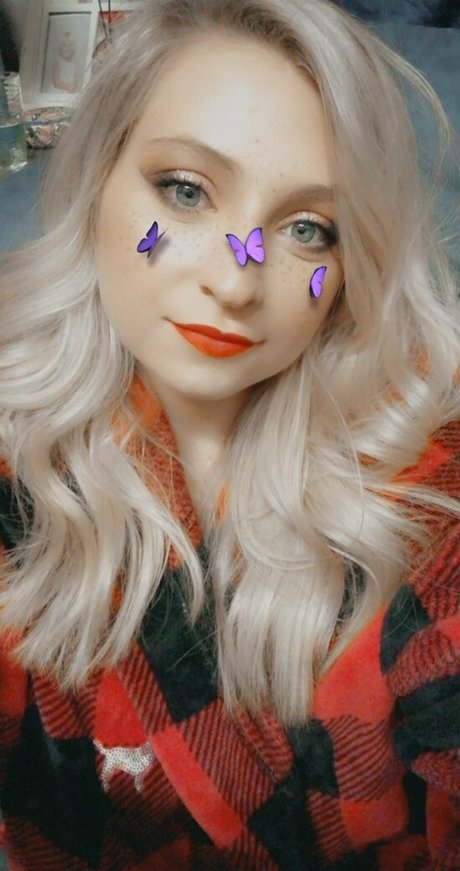 Sunny Bunnnie modèle artistique galerie