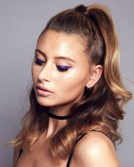 Aly Michalka modèle gratuit photo