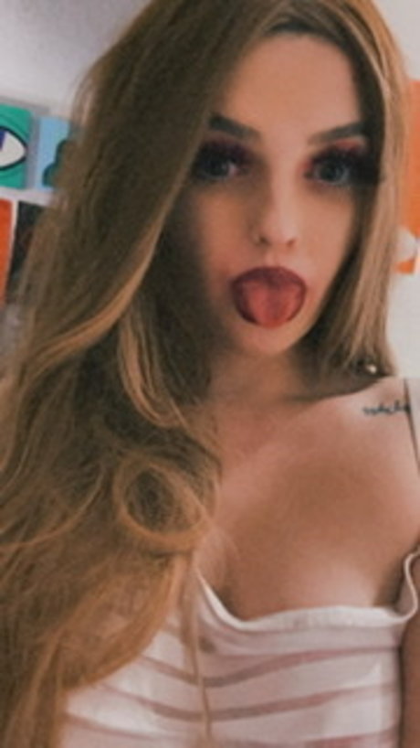 Rene K étoile exclusive photos