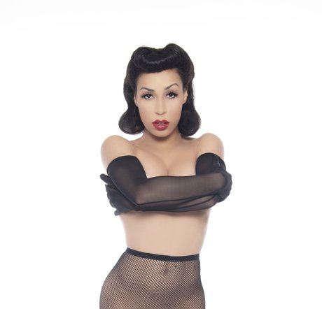 Delilah DuBois étoile exclusive galerie