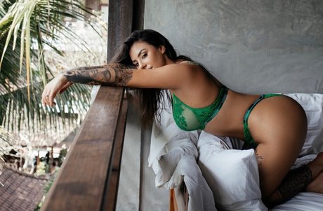 Elisa Wilson modèle xxx images