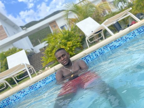 Yaquel alvarece actrice libre des photos