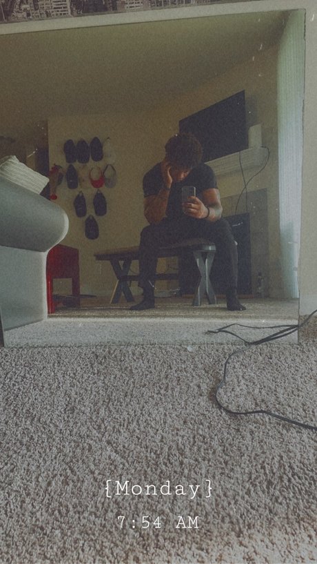 Dee Black haut étoile img