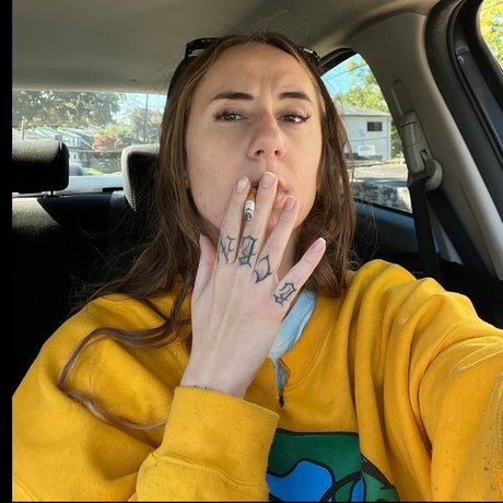 Baddie Bella s Sad actrice libre photos