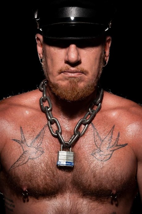 DICK SAVVY star du porno de haute qualité galerie