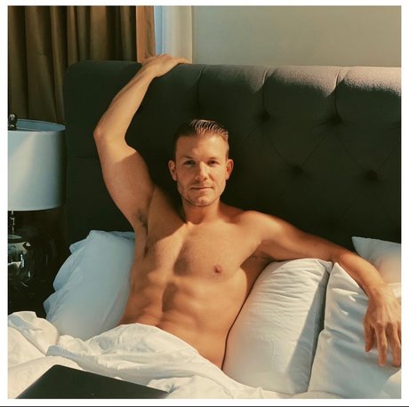 Codey Steele NO PPV étoile exclusive des photos