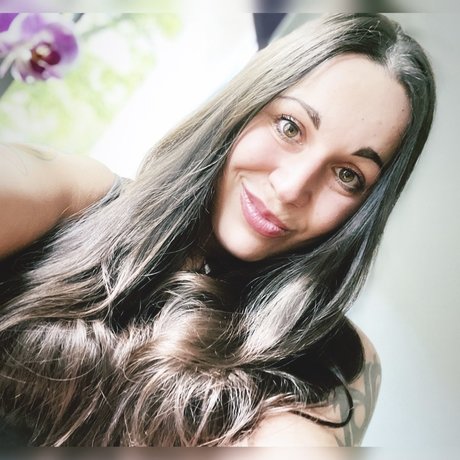 Dark Lioness 90 actrice sexy image