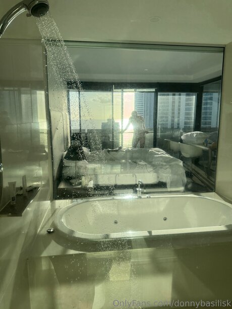 DonnyBasilisk actrice chaude photos