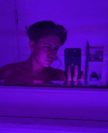 Dez the demon beau modèle image