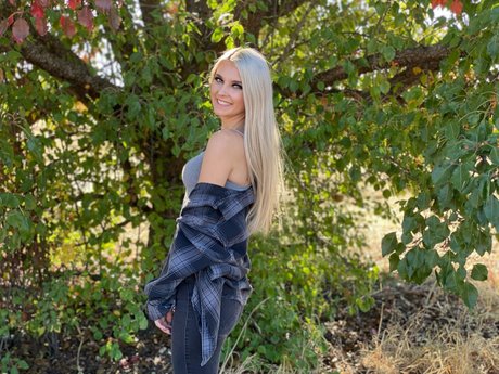 Lola gray star du porno en haute qualité image