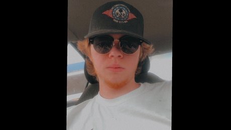 Daniel Sanford star du porno gratuit galerie