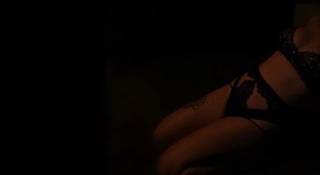 R A Z star du porno chaud img