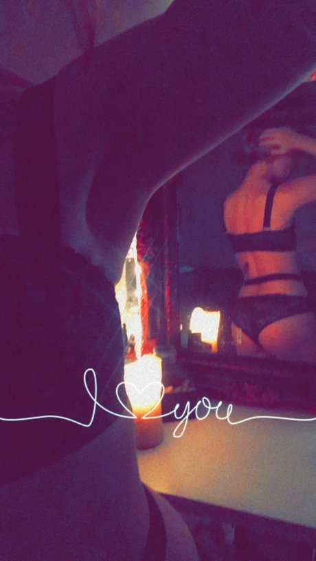 Rhially sumers modèles nus galeries