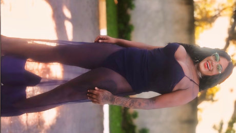 Renata Queen_ star du porno gratuite photos