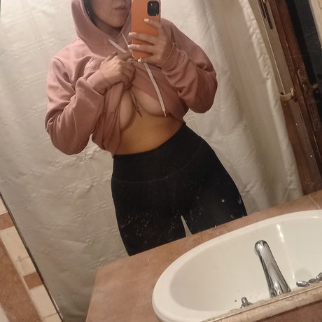 Rebecca Salazar modèle parfait collection