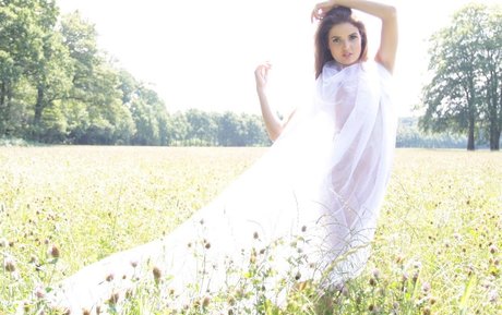 Roosali belle actrice photos