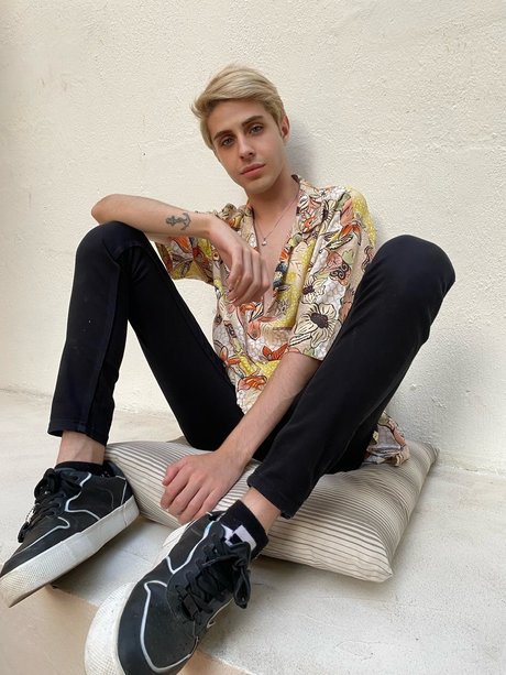 R zgar Ozan Dikici jolie star du porno galeries