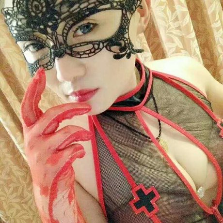 Ruby Cui star du porno sympa galeries