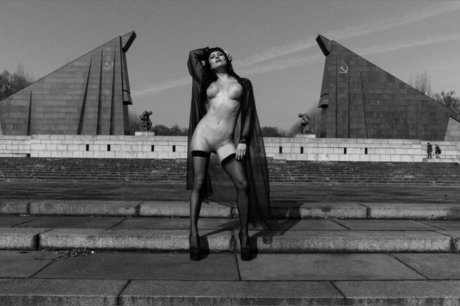 DITA FOX beau modèle galeries