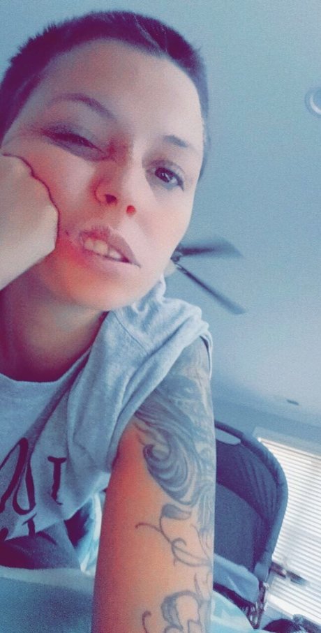 April Molosky étoile exclusive photo