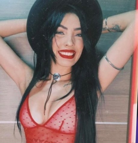 Roxxy Angel belle star du porno des photos