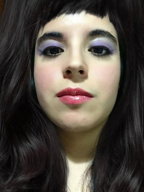 Rose Izel modèle xxx photo