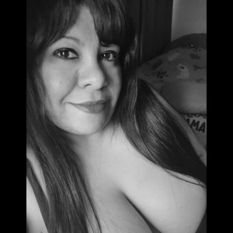 Samara Redfield haut étoile photos