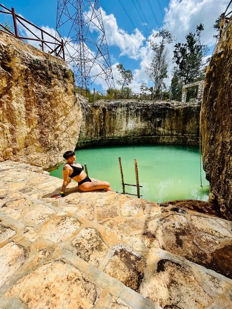 Samantha Jones art modèle galeries