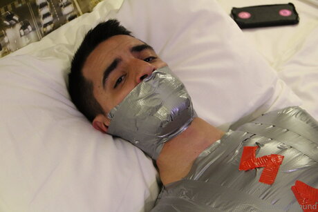 Safe and Bound haut étoile archive