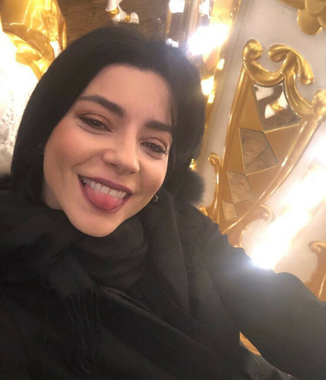 Merve Bolugur star du porno photos