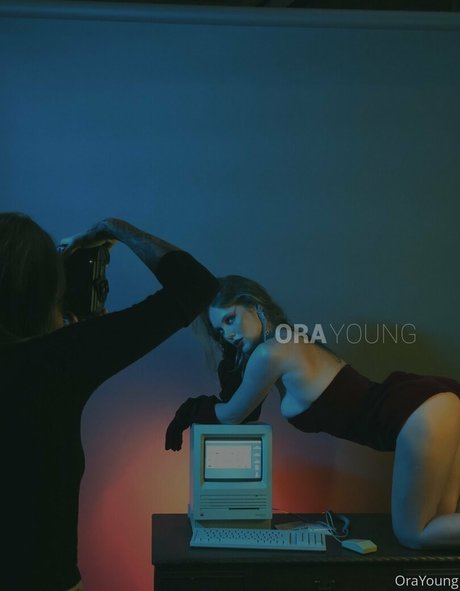 onlyora actrice de grande qualité des photos