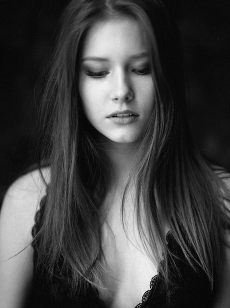 Katya Sitak actrice exclusive photos