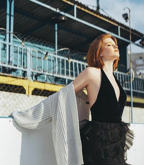 Katya Sitak modèle exclusif photos