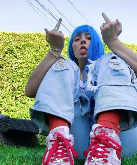 Ashnikko actrice de grande qualité photo