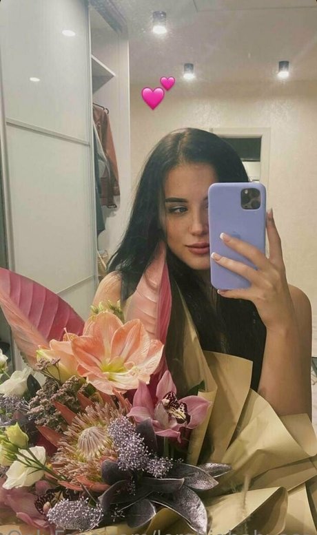 lerabigbabyass étoile nue des photos