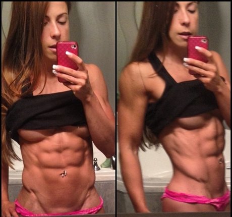 KSFantasies modèle de sexe galerie