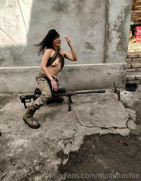 modeltechie star du porno exclusive photos