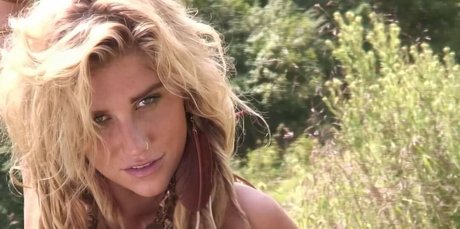 KeshaRose modèle parfait archive