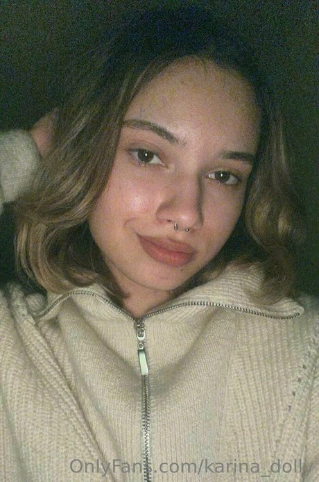 karina dolly modèle pornographique des photos