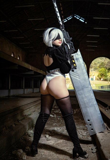 Luisa Roma nus étoiles images