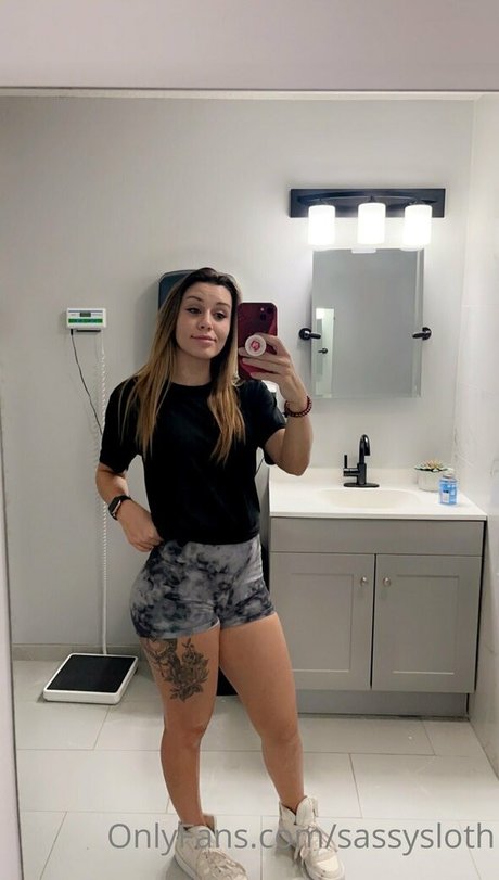 sassysloth modèle pornographique image